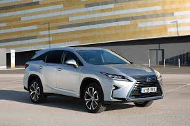 The wife is trying to decide what her new car will be, it's pretty much down to an rx or a merc ml350, i was amazed at how nice the lexus was compared to the merc, though the lexus was a little bit noisy. Britain S First Lexus 7 Seater Will Cost From 50 995 Motoring Research