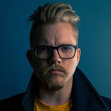 Alex Patrick Merrill (@alexpatties)