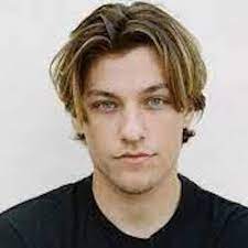 You might have seen him in photos with his father. Rxxltcsimyjdum