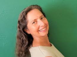 Sharon Greenspan's Instagram, Twitter & Facebook