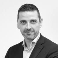 800+ perfiles de «'manolo»