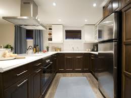 Two Tone Kitchen Cabinet With Lovely Design Ideas Two Tone Kitchen Cabinets Small Kitchen Makeovers Kitchen Cabinets Color Combination