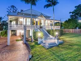 76 Watson Street Camp Hill Qld 4152 Queenslander House House Exterior House Designs Exterior