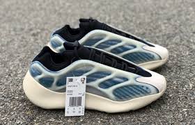 It is the third yeezy 700, and the first model to remove adidas's boost cushioning from its design. Adidas Yeezy Boost 700 V3 Kyanite Blue White Gy0260 Fastsole