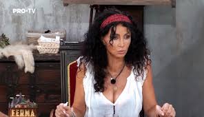 Tânărul a stat cu mama lui în . IeÈirea Uluitoare A Mihaelei RÄdulescu RuÈinos Totul A Pornit De La Mancare Evenimentul Zilei