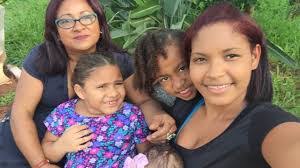 Bibi Ray's Instagram, Twitter & Facebook