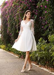Selected femme mode bei zalando | mit dem dänische modelabel selected femme einfach deine weibliche note unterstreichen Bridesire Kleider Mit Armel Fur Braute Jahrgang Und Elegant Bridesire