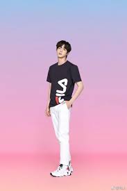200330 Fila Official On Weibo Em 2020 Seokjin Kim Seokjin Namjoon
