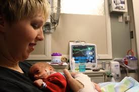 Awe, Dia Mundial di Beibi prematuro, ta sirbi komo un rekordatorio ku 1 di  kada 10 baby na mundu ta nasé prematuro. Pa konmemorá e fecha aki, Curaçao  Medical Center (CMC) ta