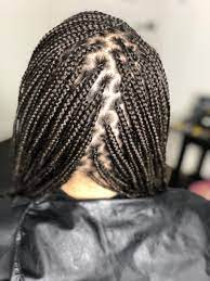 Small Mid Back Knotless Box Braids 275 This Option Is For Those Who Are Interested In A Lighter Opti Box Braids Styling Short Box Braids Knotless Box Braids