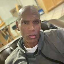 Andre Larry (@FITwithAndre)