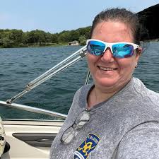 What do you wear as your school nurse uniform? Scrubs, dressier clothes?