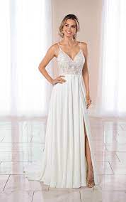 Brautkleid hochzeitskleid june elise hameau paris boho vintage laure de sagazan. Strandtaugliches Brautkleid Mit Transparentem Mieder Stella York Wedding Dresses