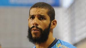 AGU pede que Wallace, do Cruzeiro, seja multado e banido do esporte