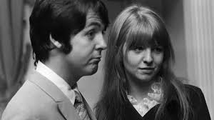 Festa Mesta” è il nuovo singolo dei COLONNELLI