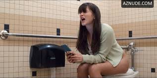 Chloe East Sexy nude scenes in Genera+Ion - UPSKIRT.TV