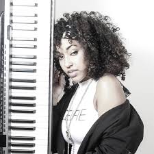 Stream Lisa Grand music