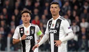 قاد البرتغالي كريستيانو رونالدو، فريقه الإيطالي يوفنتوس إلى التأهل لدور الثمانية في دوري أبطال أوروبا بثلاثية (هاتريك) في شباك ضيفه الأسباني أتليتكو مدريد. Ø£Ø³Ø·ÙˆØ±Ø© ÙŠÙˆÙÙ†ØªÙˆØ³ Ø±ÙˆÙ†Ø§Ù„Ø¯Ùˆ Ù‡Ùˆ Ø³Ø¨Ø¨ ØªØ±Ø§Ø¬Ø¹ Ù…Ø³ØªÙˆÙ‰ Ø¯ÙŠØ¨Ø§Ù„Ø§ Ù…Ø¨Ø§Ø´Ø± Ø¨Ù„Ø³
