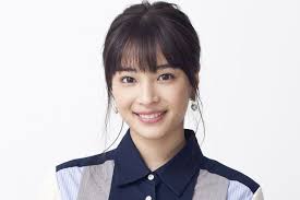 今月のゲストは 映画にドラマ cmと 引っ張りだこの人気女優 広瀬すずさん 女子高生ヴァイオリニスト役を熱演する主演映画 四月は君の嘘 の秘話から プライベートの気になるお出かけ事情を直撃インタビュー 広瀬 すず 顔 広瀬 すず 画像 広瀬すず 写真集