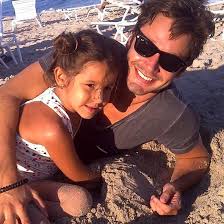 En julio de 2020, nació su tercer hijo amancio vicuña suárez. El Lindo Homenaje De Benjamin Vicuna A Su Hija Blanca