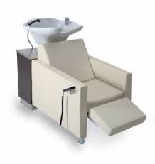 Accessoire voici tous les accessoires nécessaires pour votre salon de coiffure en complément des bacs de lavages, coiffeuses, chaises et tabourets. 8 Idees De Mobilier Accessoires Mobilier Mobilier Salon Salon De Coiffure