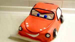 Die leckere puddingcreme macht den kuchen perfekt. Video Eine Cars Torte Selber Backen Ideen Fur Eine Ausgefallene Kindertorte