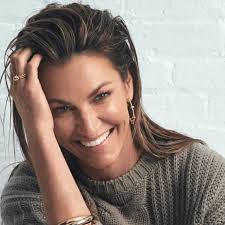 NFL Fans Were Obsessed With Erin Andrews' No-Pants Photo