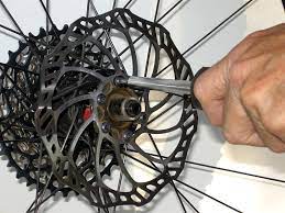 Tech Tuesday Silence That Squeaky Disc Brake Pinkbike Tech Tuesday Bike Repair Brake Rotors