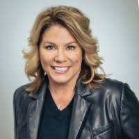 40+ "Alison Dye" profiles