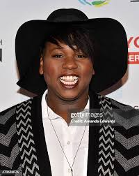 248 Amanda Newell Photos & High Res Pictures