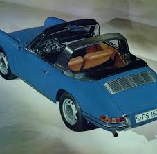 Just like its predecessor and the original car from 1965, the 2021 911 targa is a compromise between the coupe. Das Frischluft Vorbild Tradition 55 Jahre Porsche 911 Targa Welt