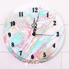 Diy Marmorierte Uhr Darbysmart Diy Diyprojekte Diyideas D Darbysmart Diyideas Diyprojek Diy Uhr Selbstgemachte Kunst Selbermachen Basteln Zu Hause