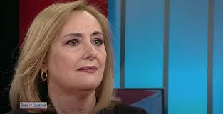 Desde o passado verão que a jornalista deixou de aparecer em frente às câmaras da rtp3. Pros E Contras A Despedida Emocionada De Fatima Campos Ferreira Atualidade Sapo Mag