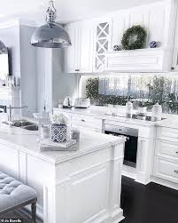 behind incredible 'hamptons style
