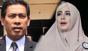 Hubungan keduanya pun sempat memanas. Dua Kali Dinikahi Brondong Kini Suami Risty Tagor Pria Matang