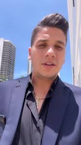 Agent Ron Damico Suit