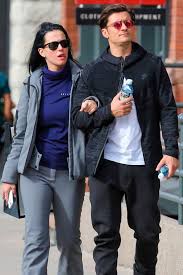 If you like john mulaney, look up gad elmaleh (he has two specials on netflix, one of which is in french but it has. News Aus Der Promi Welt Der Klatsch Des Tages News At