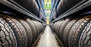 Di malaysia, pada tahun 2011 terdapat 21,401,269 buah kenderaan berdaftar. 3 Jenis Tayar Kereta Yang Lazim Digunakan Di Jalan Raya