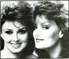 Monique Pate's Instagram, Twitter & Facebook