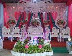 Dekorasi pernikahan outdoor terbaru modern elegan halaman rumah. Dekorasi Pernikahan Di Rumah Sempit Modern Shabby Chic Elegan Minimalis Dekorasi Pernikahan Tema Pernikahan Tempat Pernikahan