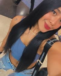 Maria Bencomo's Instagram, Twitter & Facebook