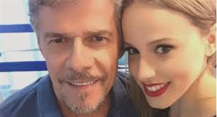 Vitória mora com a noiva, a atriz e produtora marcella rica, e diz que a convivência intensa por conta da pandemia fortaleceu o relacionamento: Atriz Marcella Rica Fala Sobre Jose Mayer Nas Redes Sociais Muito Respeitoso Redetv