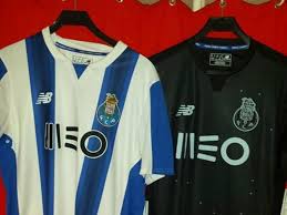 Consulte informação relativa a camisola de futebol fc porto, camisolas de crianças, equipamento principal, equipamento alternativa e equipamento 3ª. Foto O Pormenor Vermelho Da Nova Camisola Do Fc Porto Maisfutebol