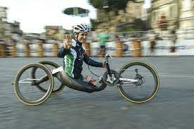 Alex zanardi's formula 1 career saw him race for jordan, minardi, lotus and williams in the 1990s. Alex Zanardi Seriously Injured In Handbike Crash Undergoing Surgery