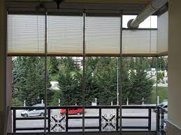 14 mm genişliğinde, 0.15 mm kalınlığı,82 gr/m2 plicell parrot cam balkon perdesini ucuz fiyatları ile online satın alabilirsiniz. Ankara Plise Cam Balkon Perdesi Perde Balkon Ankara