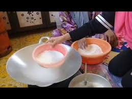 Kuih bunga pudak merupakan kuih tradisi warisan asli masyarakat di negeri kedah terutamanya di kawasan alor setar, jitra dan kawasan sekitarnya. Kuih Bunga Pudak Uum Youtube