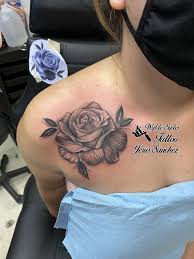 Black And Gray Rose Tattoo In 2020 Tattoos Shoulder Tattoos For Women Loyalty Tattoo