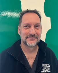 Meet the Pinewood Vets Team