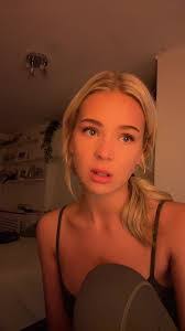 Alyssa Small's Instagram, Twitter & Facebook