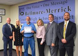 Mepham Head Custodian Praised For Extinguishing FIre